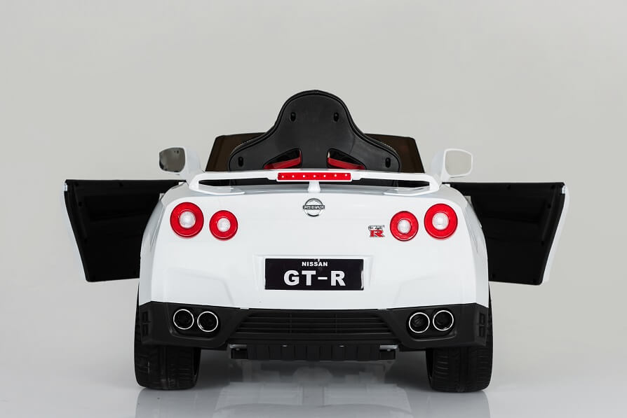 Nissan GTR (5)