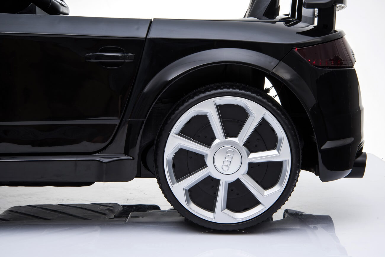 TT RS (17) TT RS (17)